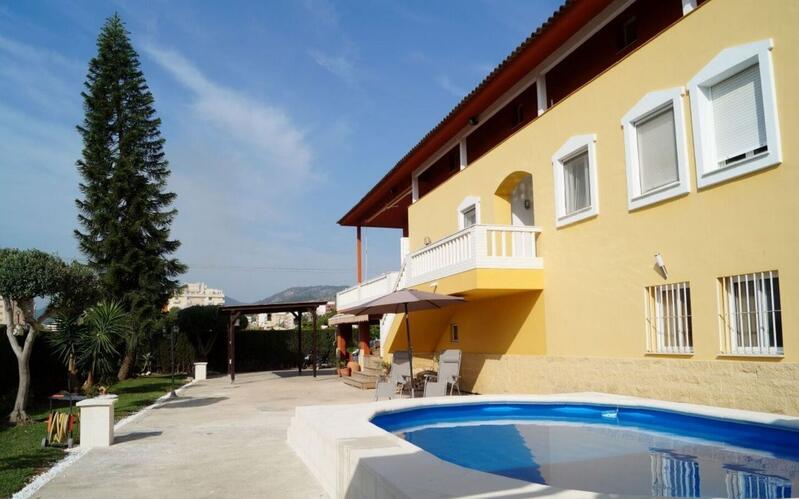 Villa til salg i Oliva, Valencia