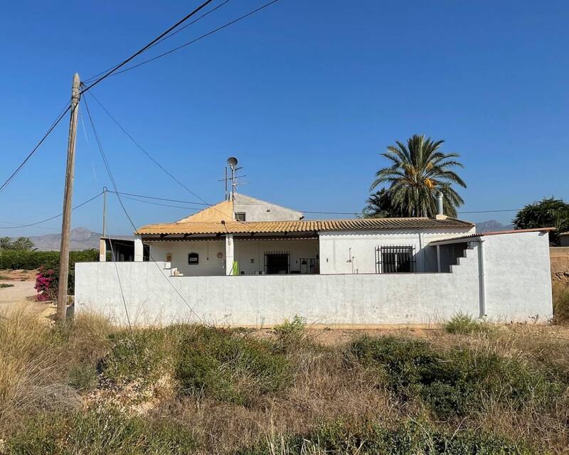 вилла продается в La Murada, Alicante