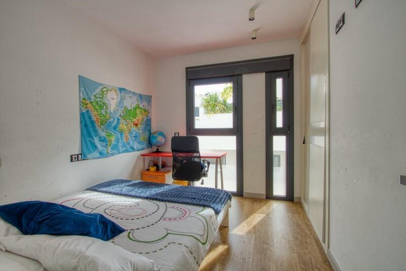 3 Cuarto Adosado en venta