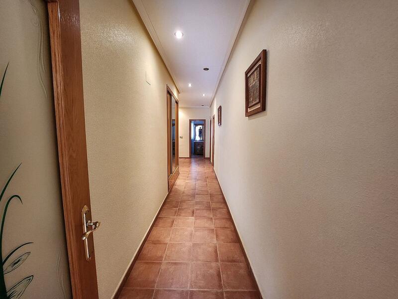 4 Cuarto Villa en venta
