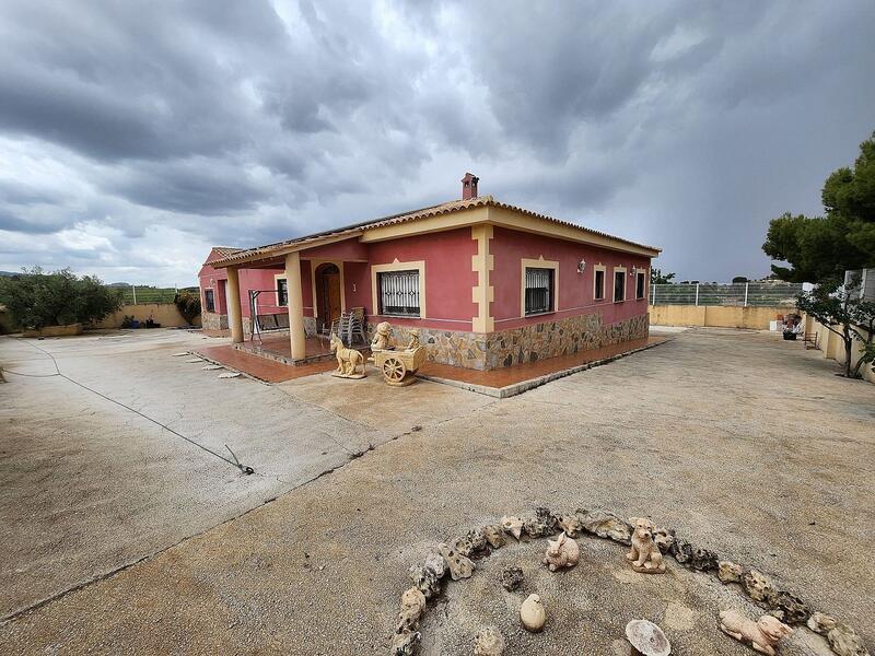 4 Cuarto Villa en venta
