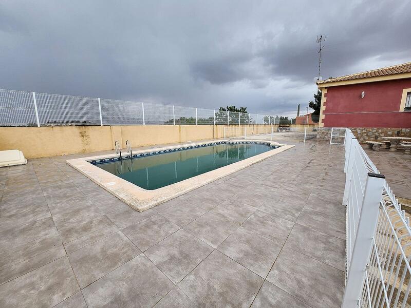 4 Cuarto Villa en venta