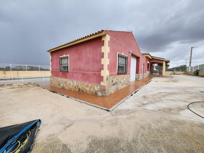 4 Cuarto Villa en venta