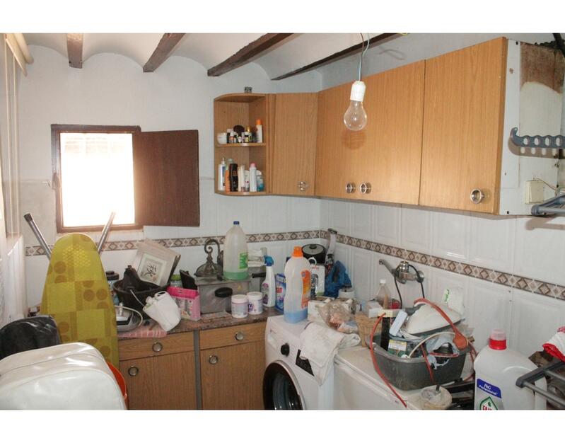4 спальная комната Деревенский Дом продается