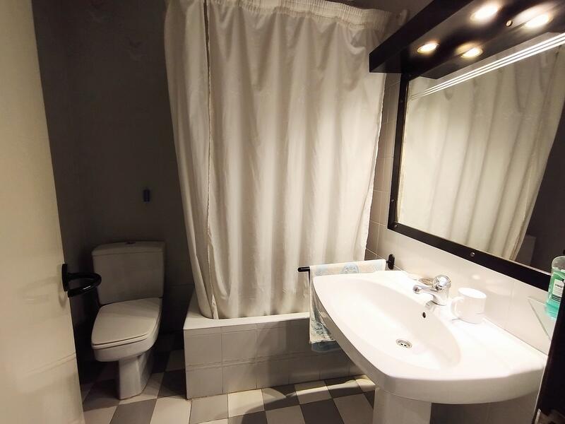 4 Schlafzimmer Stadthaus zu verkaufen