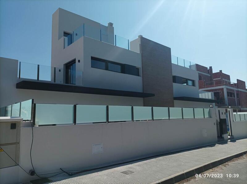 3 Cuarto Villa en venta