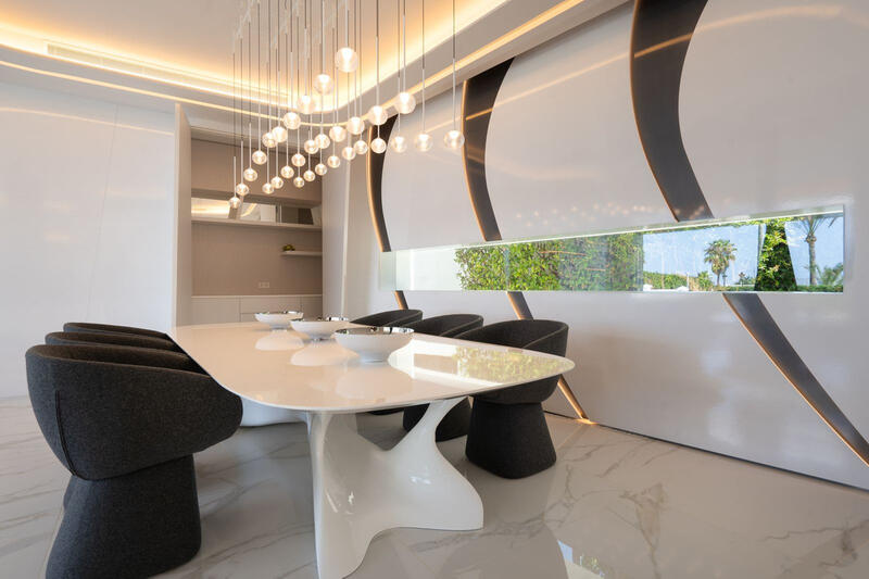 6 bedroom Villa for sale