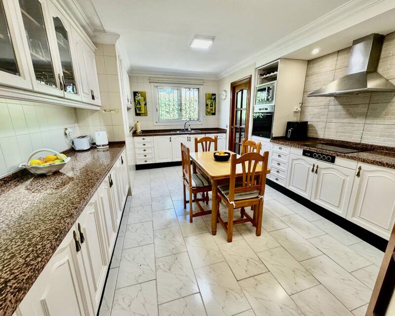 8 chambre Villa à vendre
