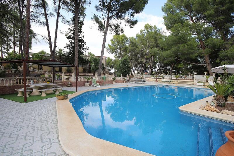 Villa for sale in Monóvar, Alicante