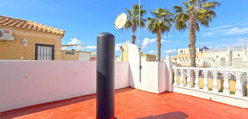 4 slaapkamer Gezinswoning Te koop