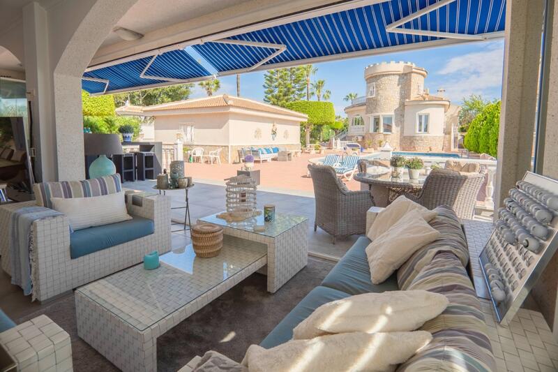 5 bedroom Villa for sale