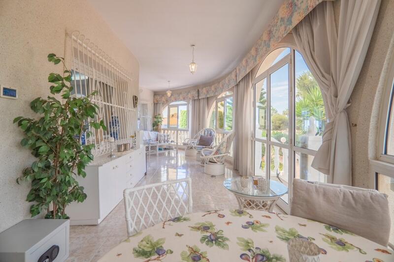 5 bedroom Villa for sale