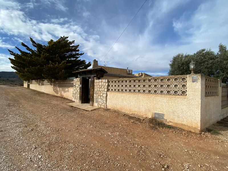 2 Cuarto Casa de Campo en venta