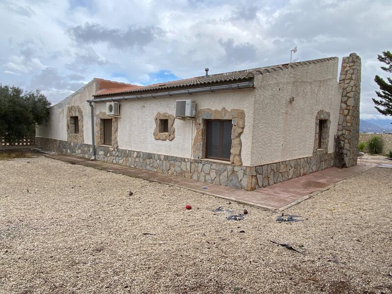 2 Cuarto Casa de Campo en venta