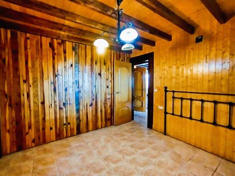 2 Cuarto Villa en venta