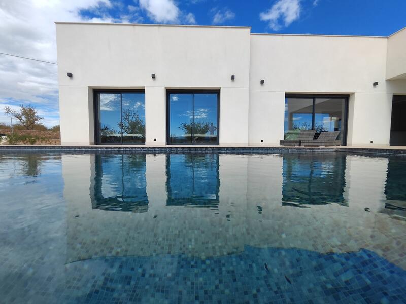 3 bedroom Villa for sale