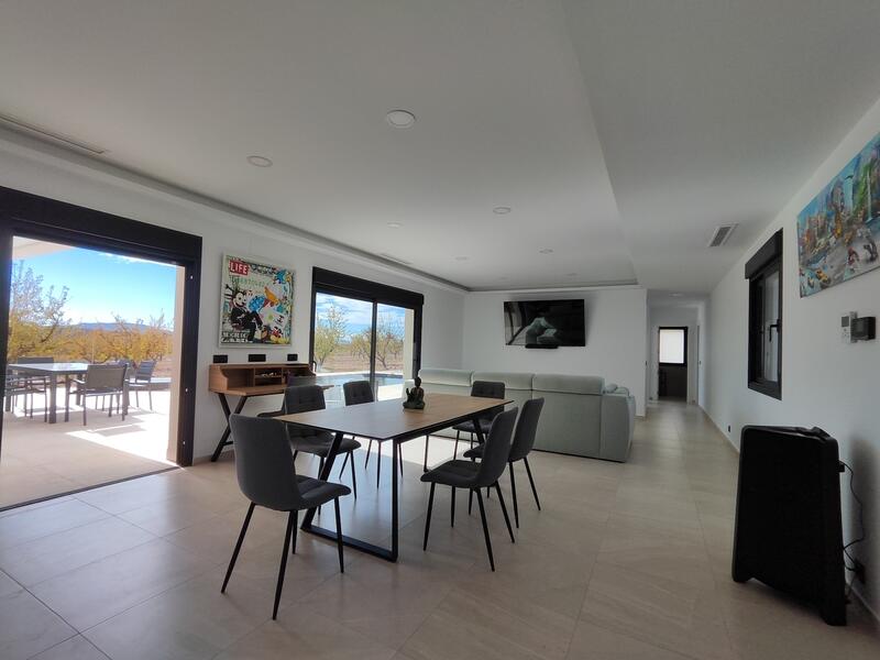 3 bedroom Villa for sale