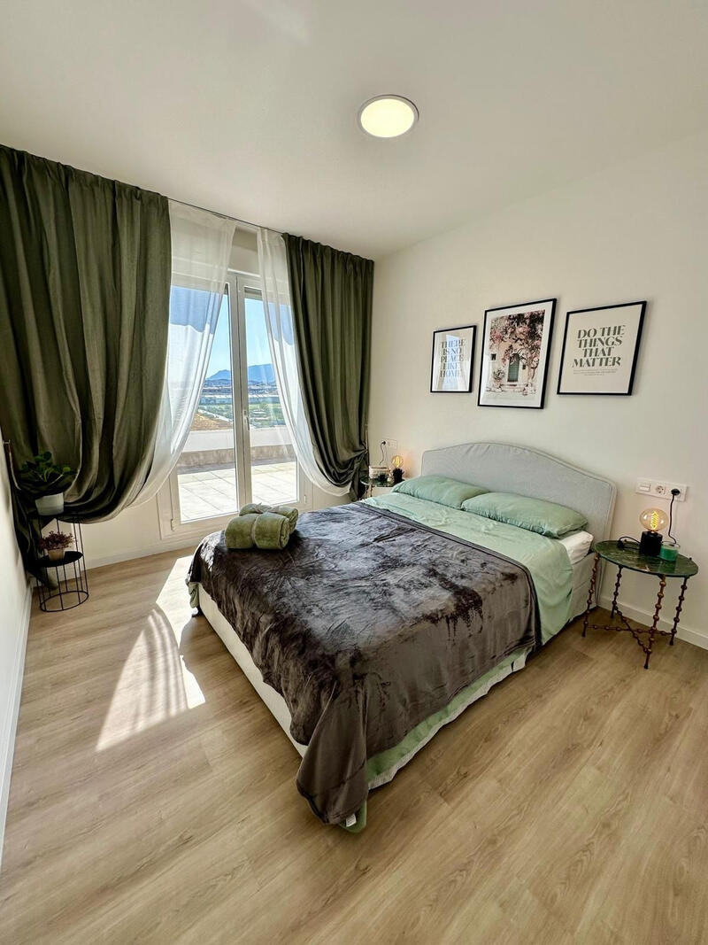 3 bedroom Apartment for sale