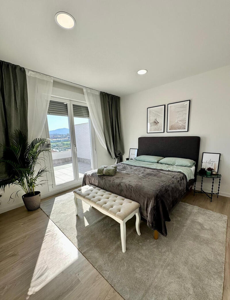 3 bedroom Apartment for sale