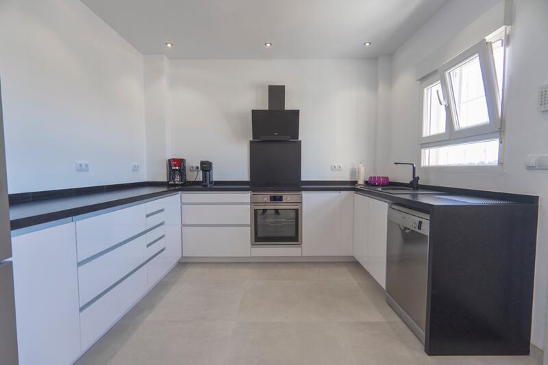4 slaapkamer Villa Te koop