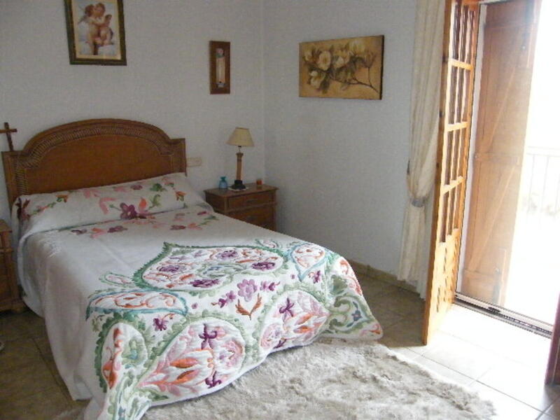 4 slaapkamer Landhuis Te koop