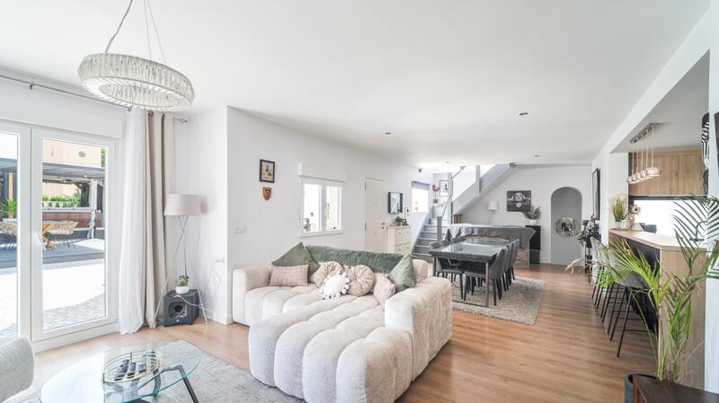 5 Schlafzimmer Villa zu verkaufen