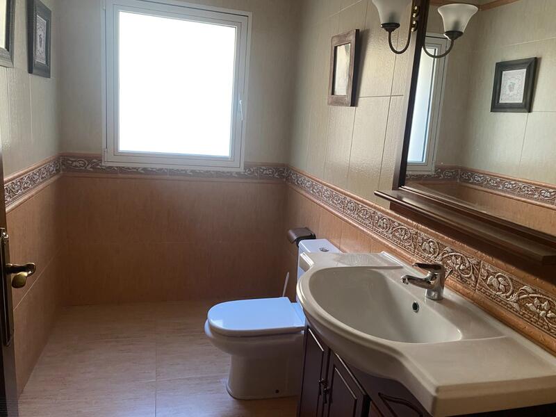 5 bedroom Villa for sale