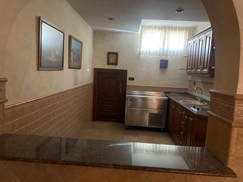 5 bedroom Villa for sale