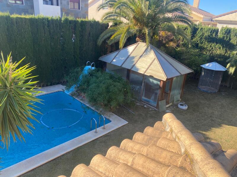 5 bedroom Villa for sale