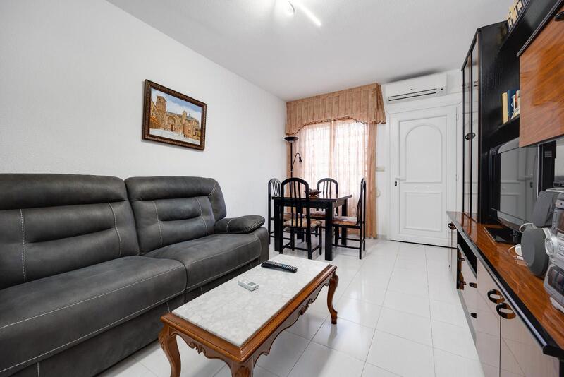 2 bedroom Townhouse for sale