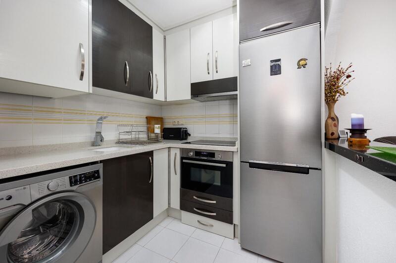 2 bedroom Townhouse for sale