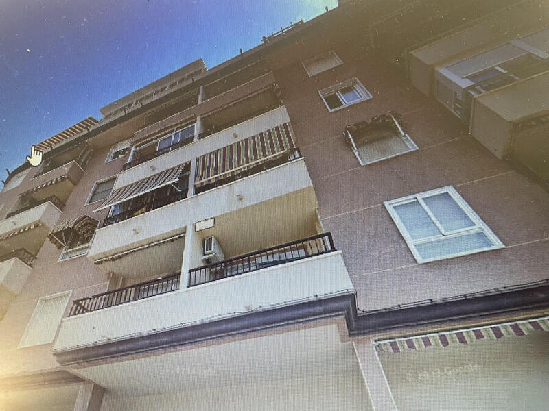 квартира продается в Torrevieja, Alicante