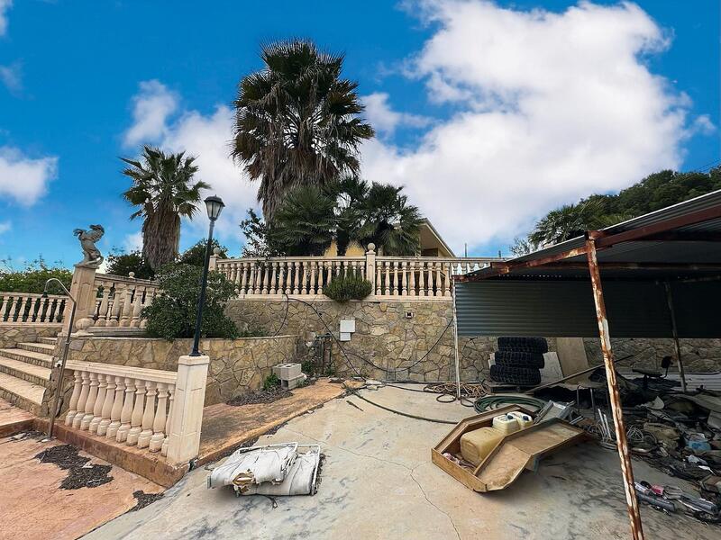 5 bedroom Villa for sale