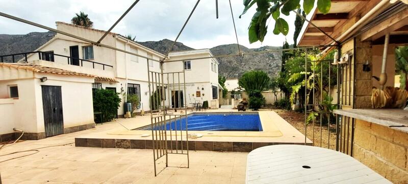 Villa till salu i Orxeta, Alicante