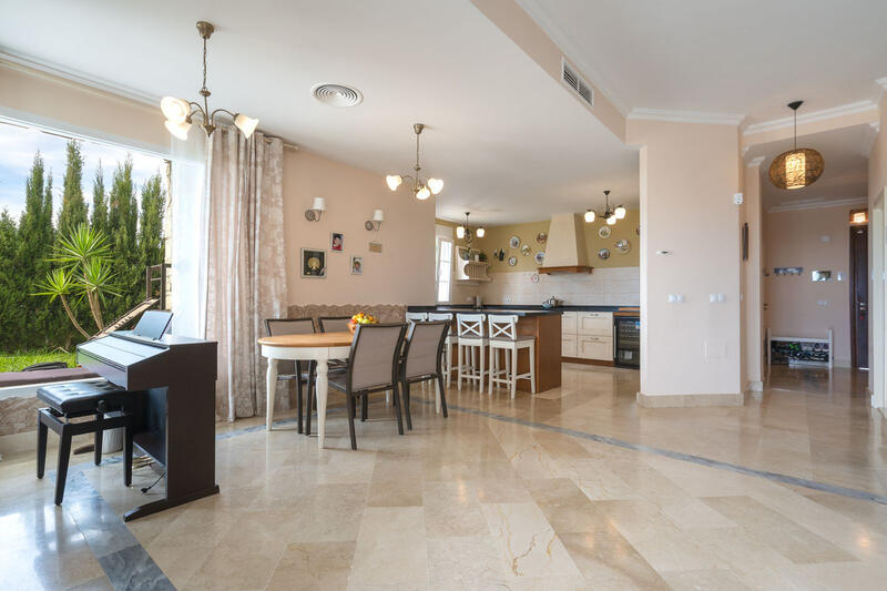 5 soverom Villa til salgs