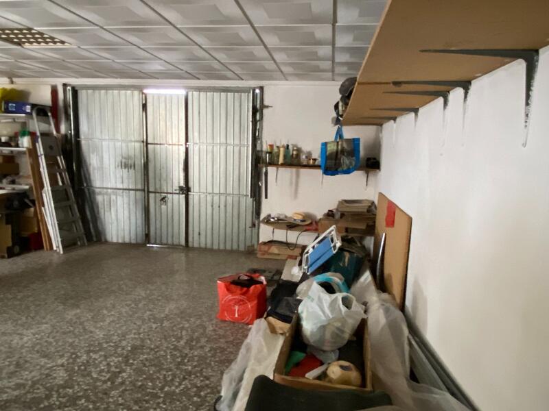 4 slaapkamer Gezinswoning Te koop
