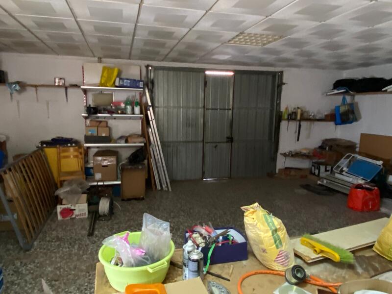4 slaapkamer Gezinswoning Te koop
