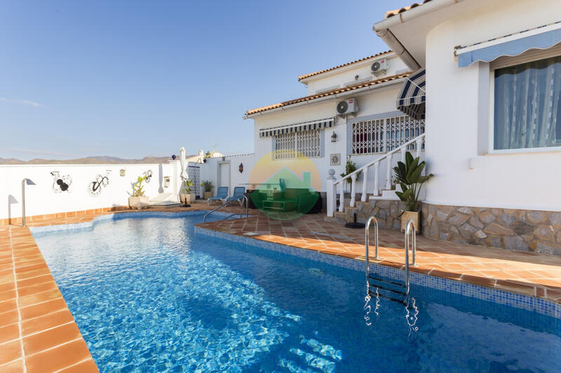 4 chambre Villa à vendre