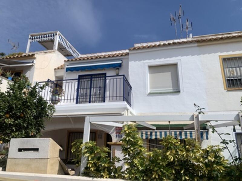 Villa à vendre dans Torrevieja, Alicante