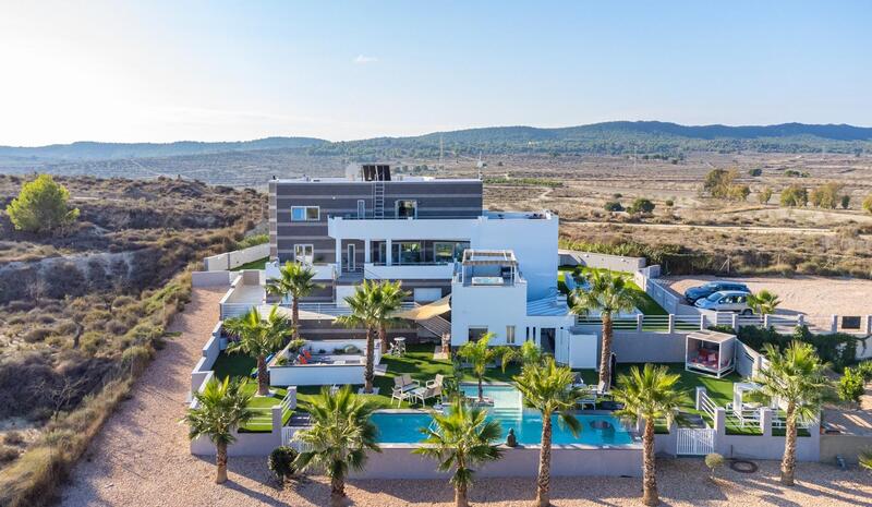 5 soverom Villa til salgs