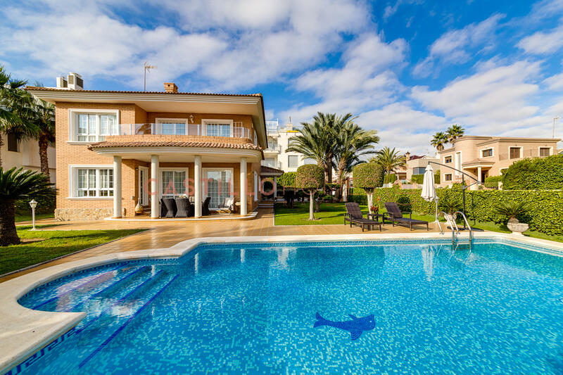 Townhouse for sale in Torrevieja, Alicante