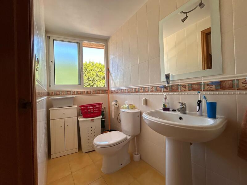 3 slaapkamer Gezinswoning Te koop