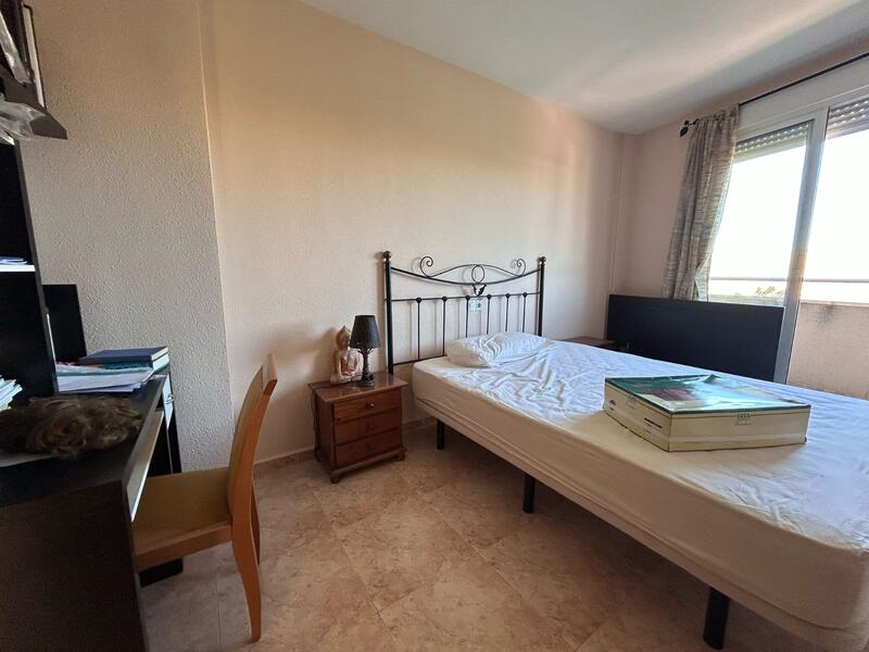 3 slaapkamer Gezinswoning Te koop