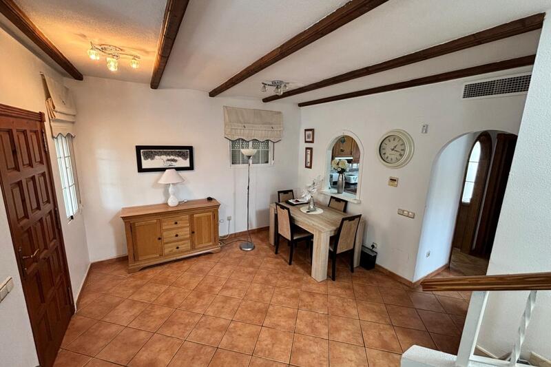 3 Cuarto Villa en venta