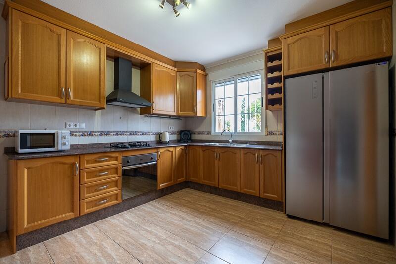 6 Cuarto Villa en venta