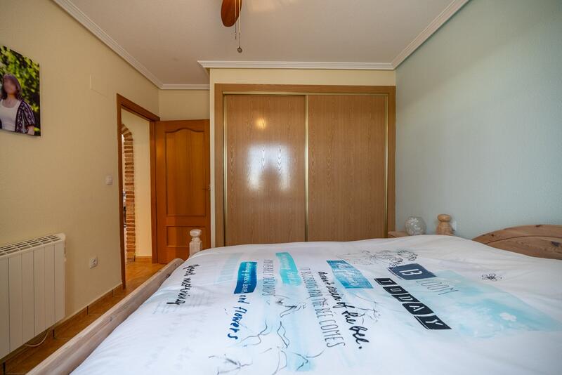 6 Cuarto Villa en venta