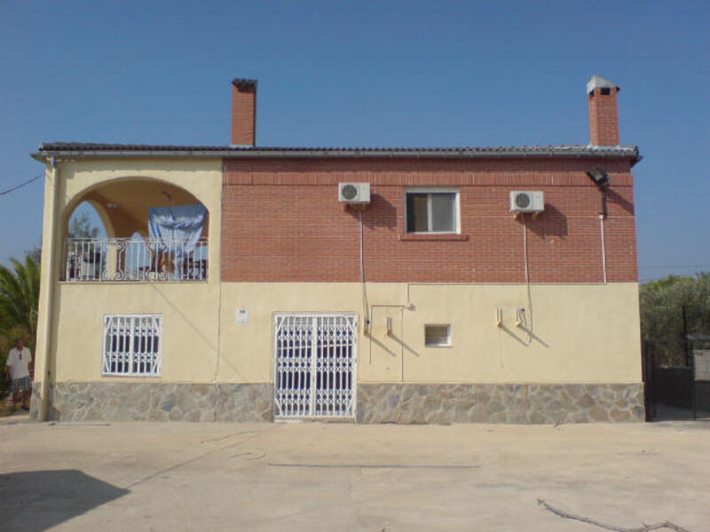 Landsted til salg i Crevillente, Alicante