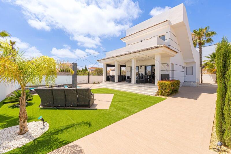 3 Cuarto Villa en venta