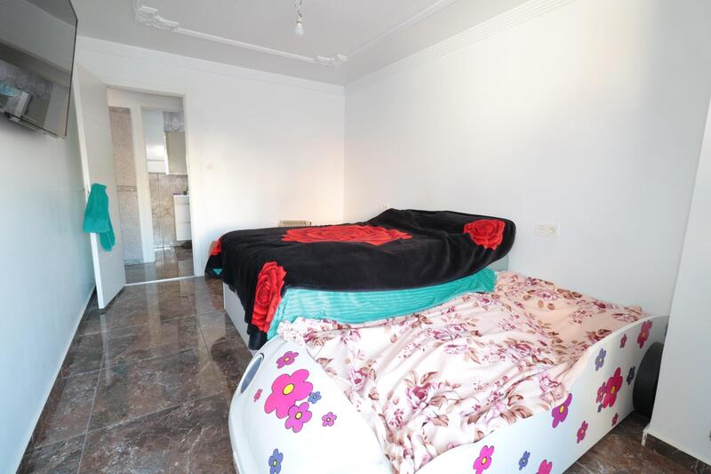 4 slaapkamer Appartement Te koop