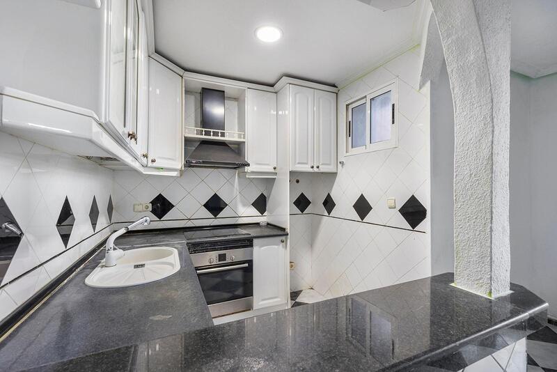 2 bedroom Townhouse for sale